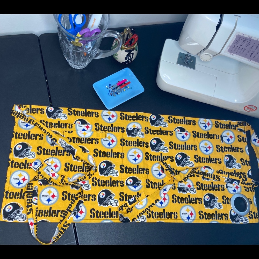 NEW Handmade/Hancrafted Steelers Half Apron w/pockets & towel holder